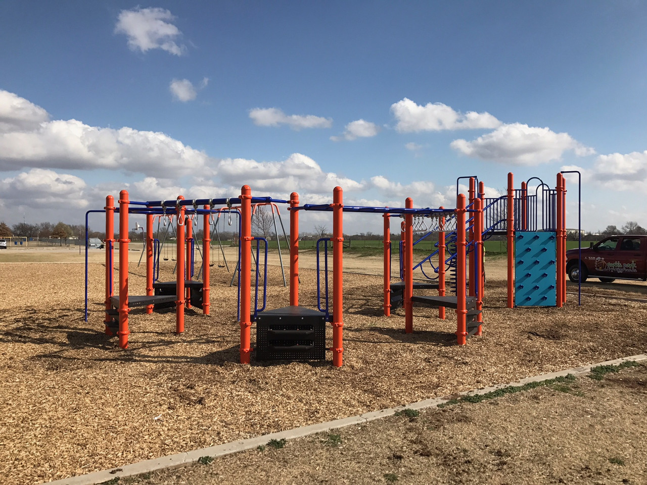 Laverne Fitness Structure thumbnail 4