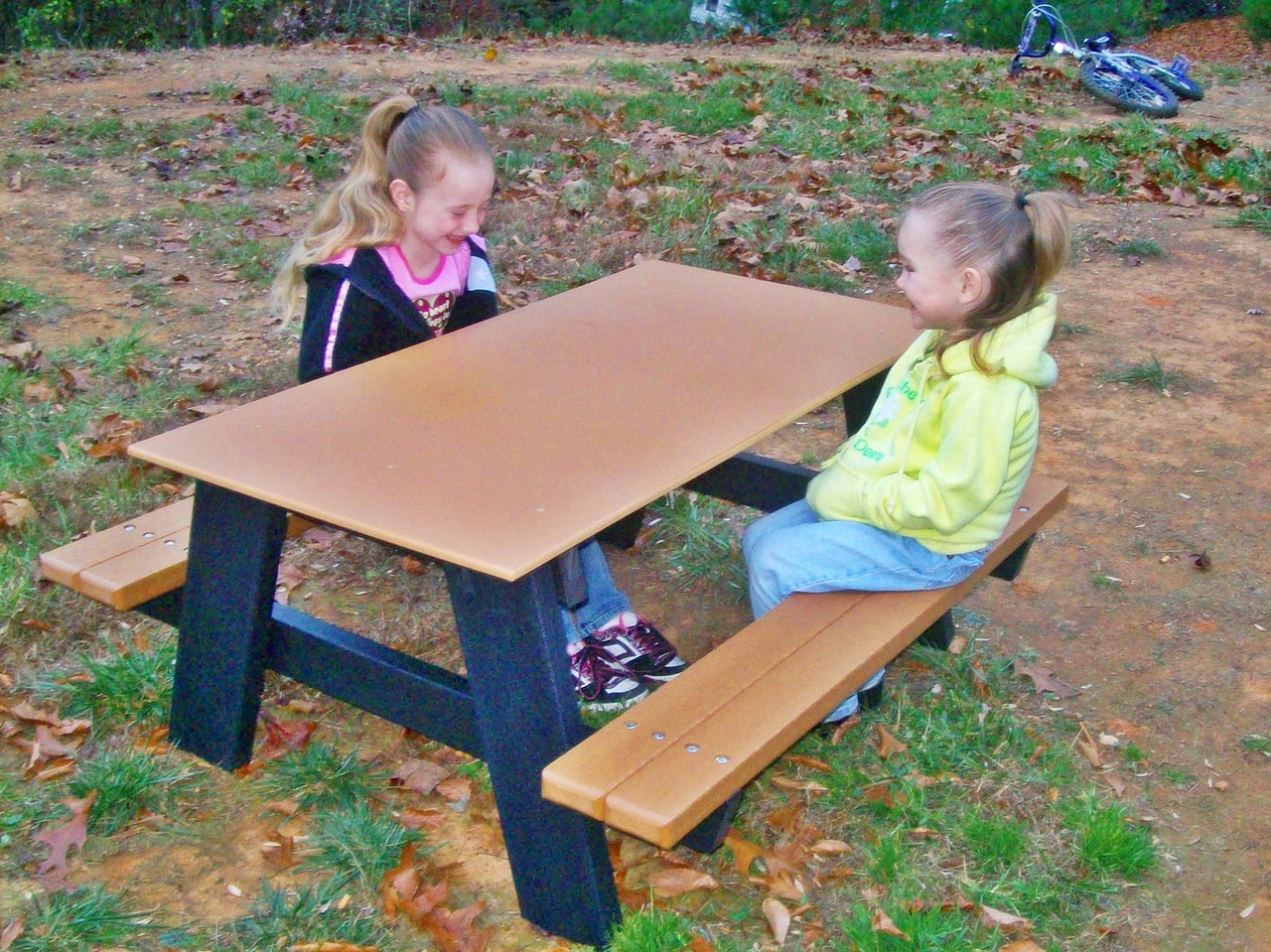 Small Childs Outdoor Table thumbnail 1