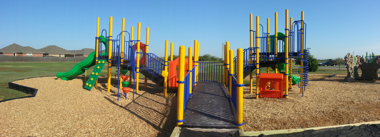 Perry Play Structure thumbnail 4