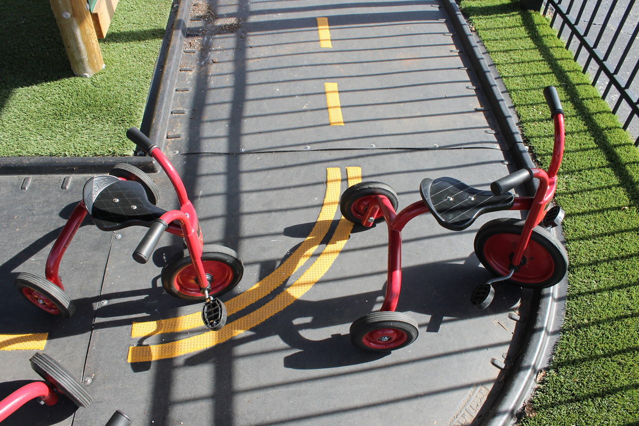 Playground Trike Path -  Bristol Oval thumbnail 12