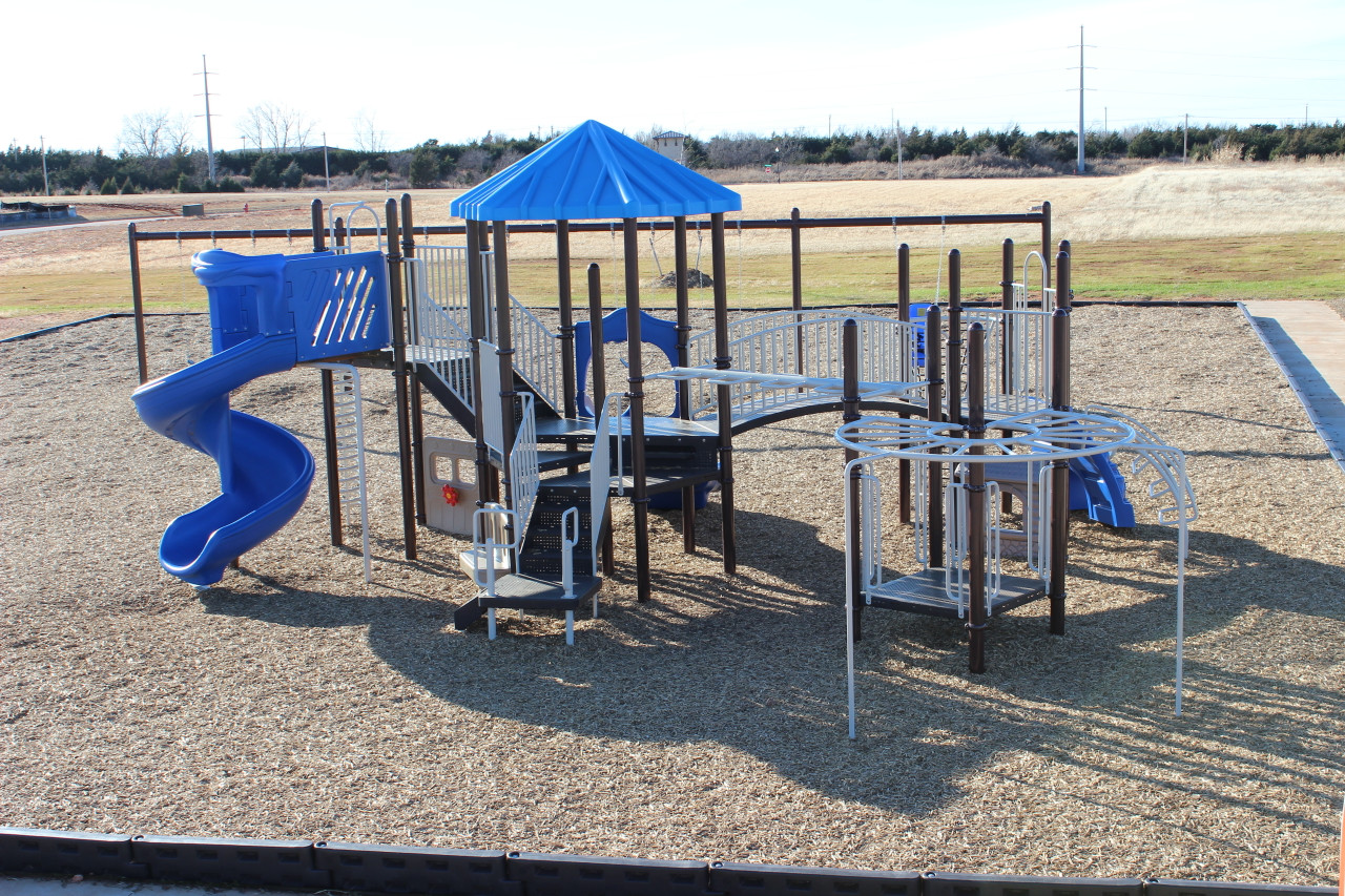 Fairland Play Structure thumbnail 4