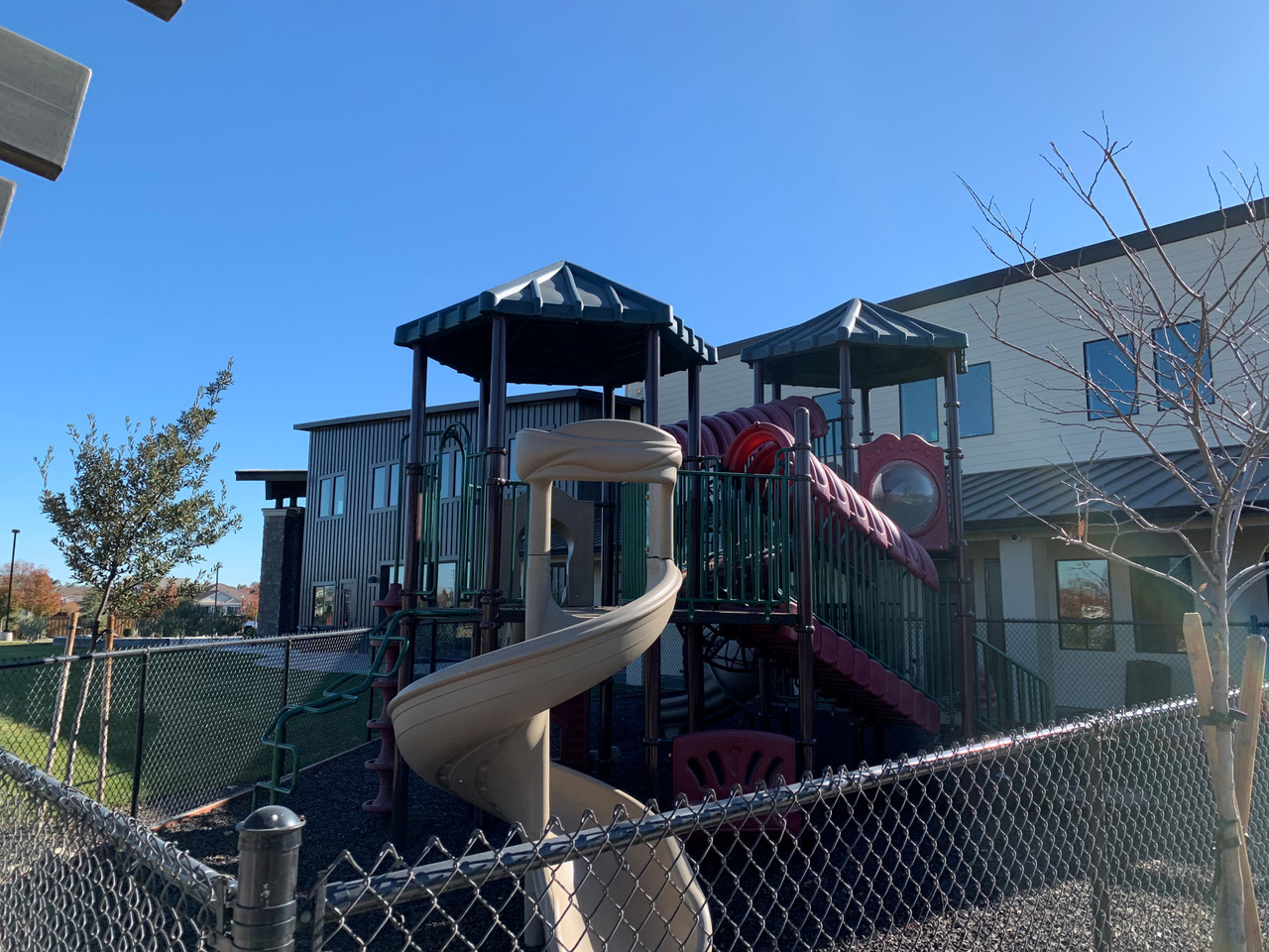 Colcord Play Structure thumbnail 4