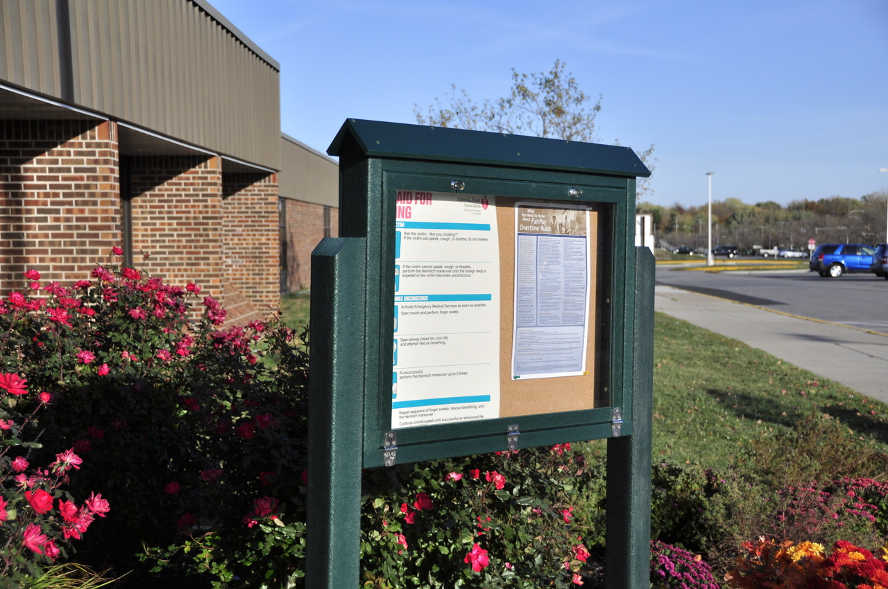 Outdoor Hinged Message Board - Medium thumbnail 4