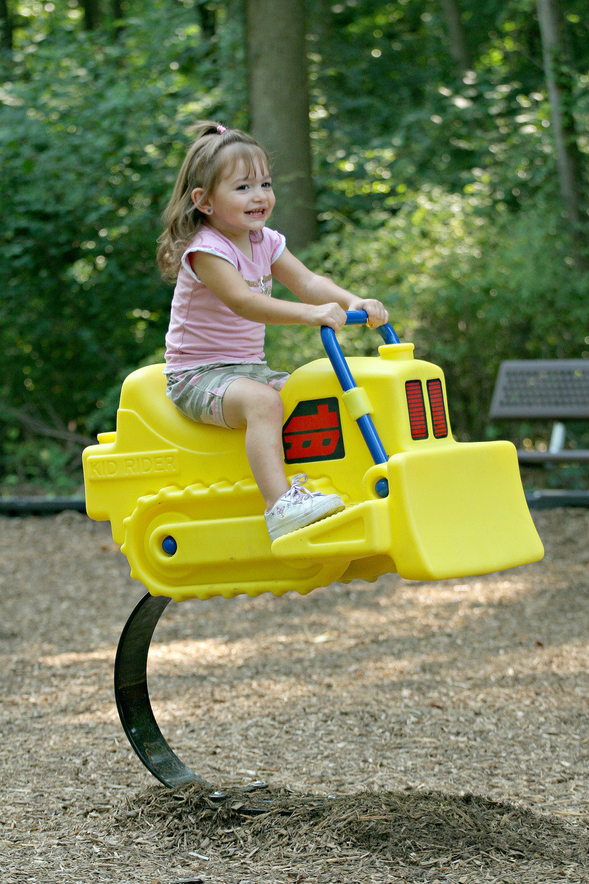 Bulldozer Spring Rider thumbnail 1