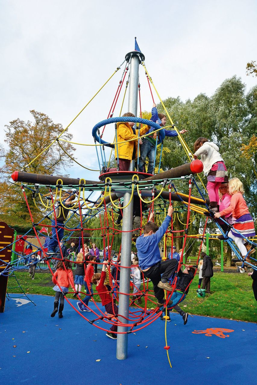 Pirate Tower Net Climber thumbnail 4