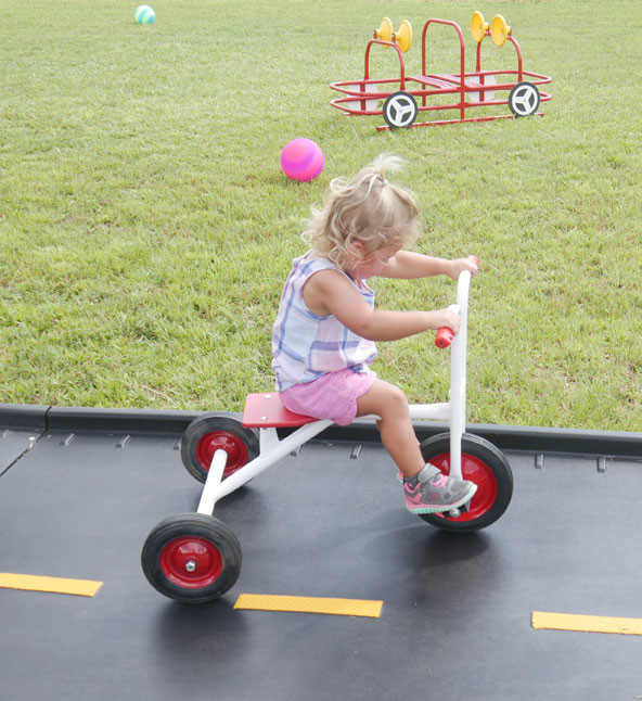 Infinity Tricycle thumbnail 1