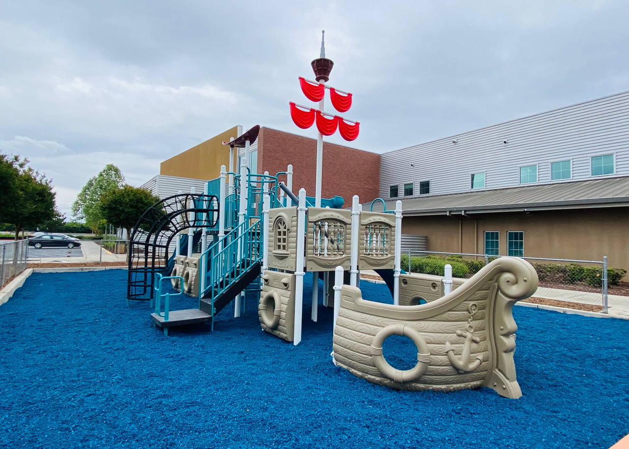 Grand Pirate Ship Play Structure thumbnail 6