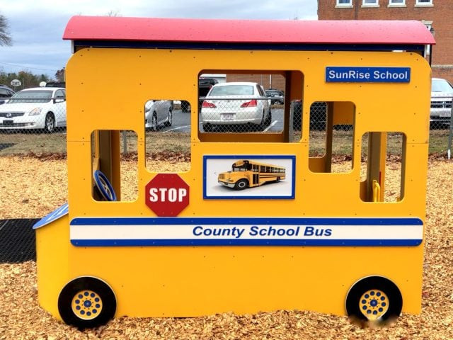 School Bus Play Center thumbnail 5