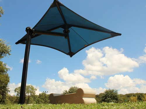 Single Post Pyramid Cantilever Shade thumbnail 5