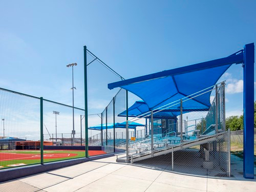 Single Full Hip Cantilever Shade thumbnail 1