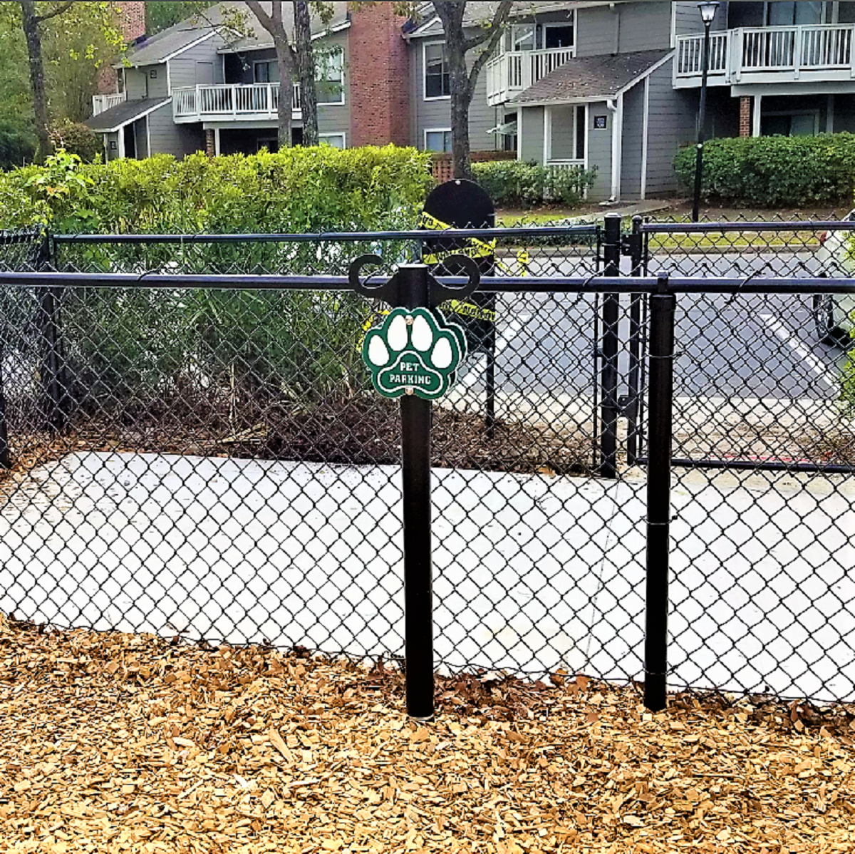 Pet Parking Post thumbnail 4